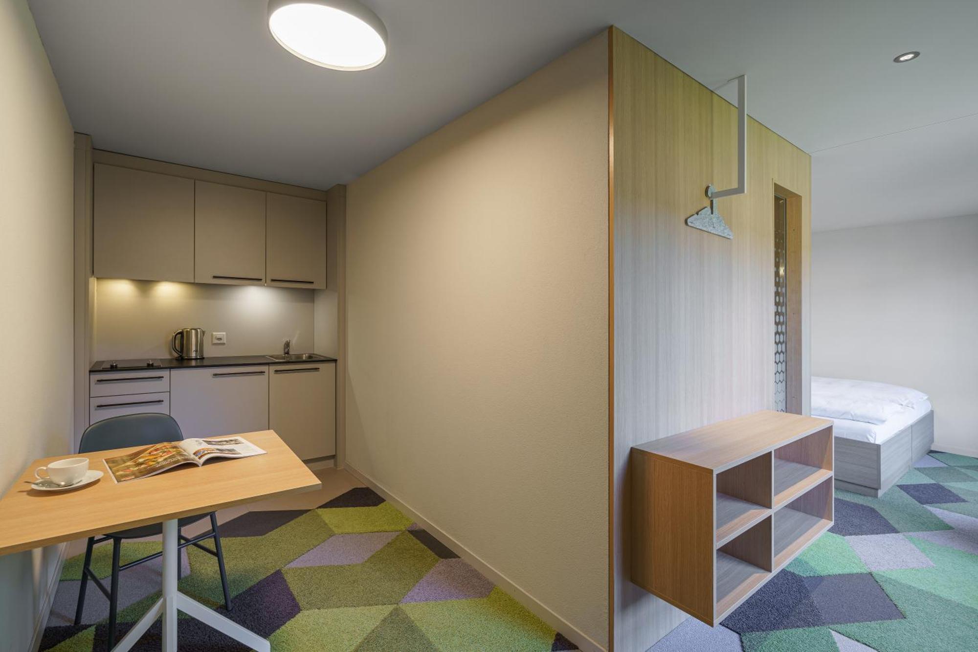 The Lab Hotel & Apartments ทูน ภายนอก รูปภาพ