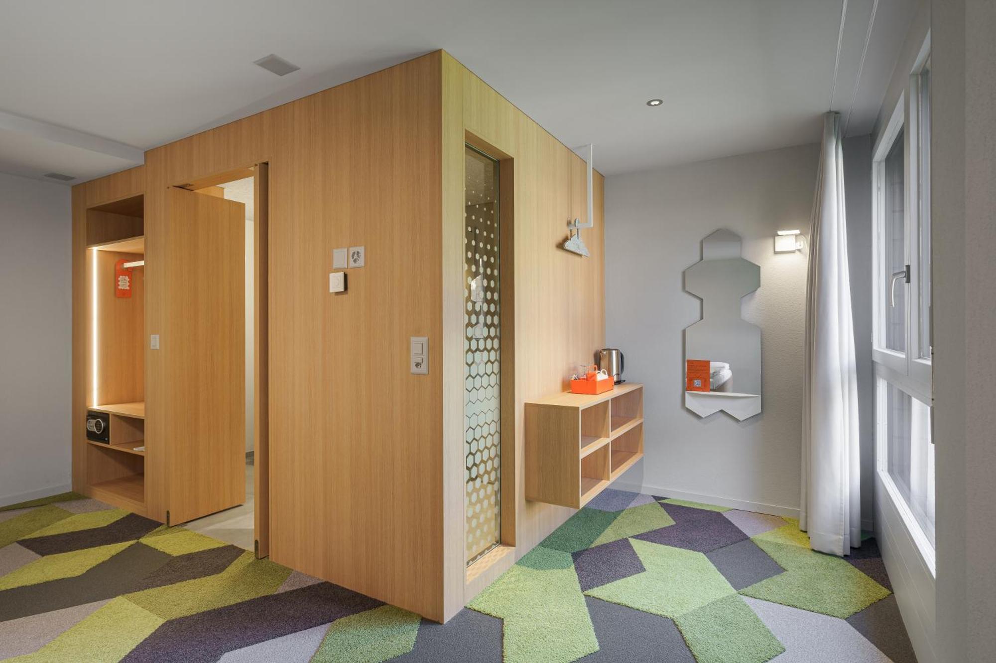 The Lab Hotel & Apartments ทูน ภายนอก รูปภาพ